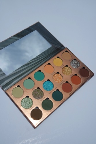 Post by simplyposhcosmetics