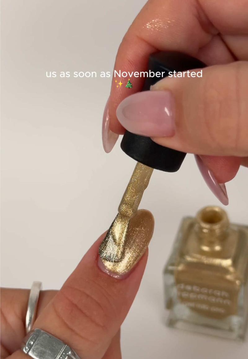 Post by deborahlippmannofficial