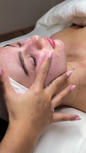 Post by officialmedik8