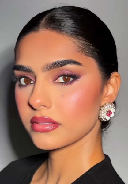 Velour Lashes content