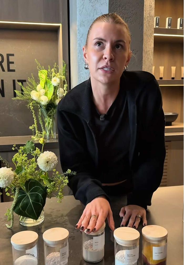 Top post by bareMinerals