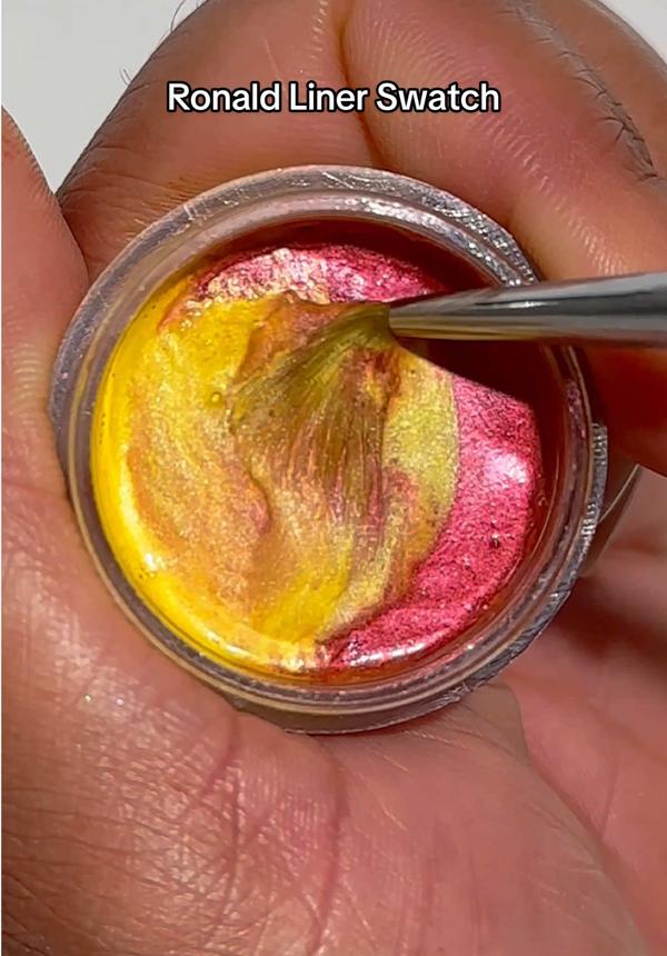 Post by glistencosmetics