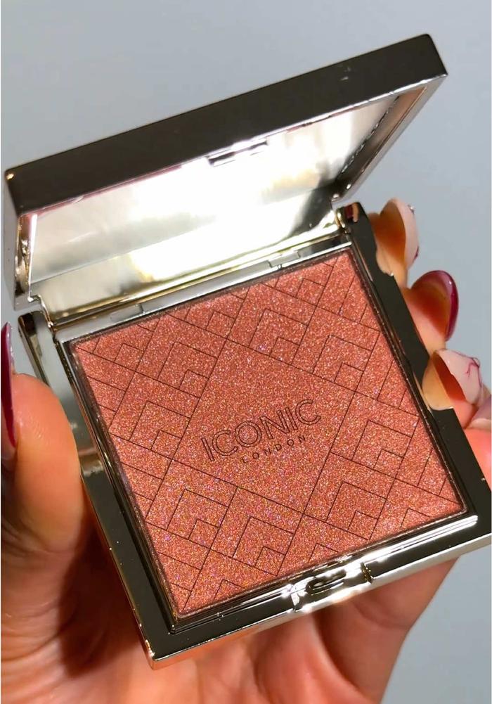 Top post by Iconic London