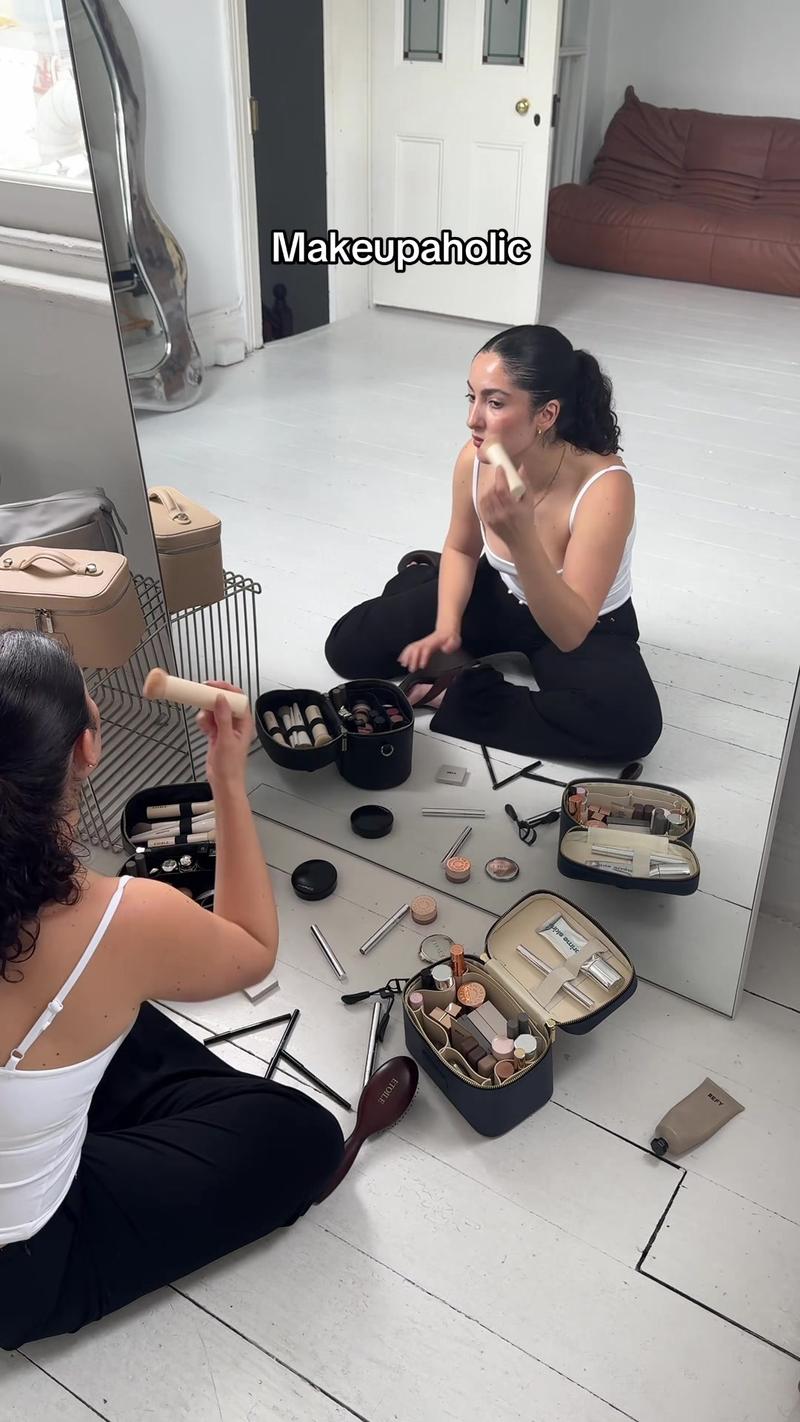 Post by etoilecollective