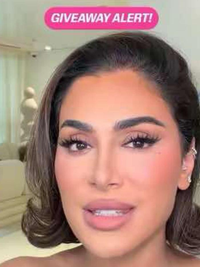 Top post by Huda Beauty