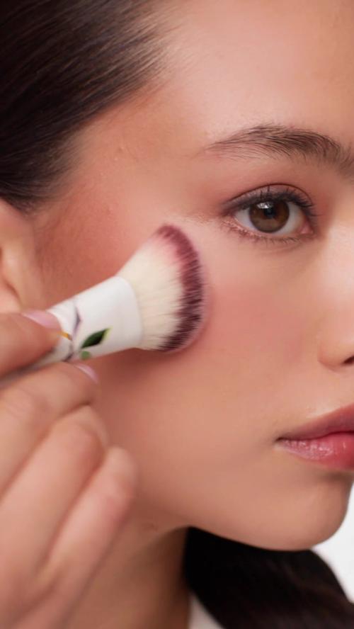 Post by hourglasscosmetics