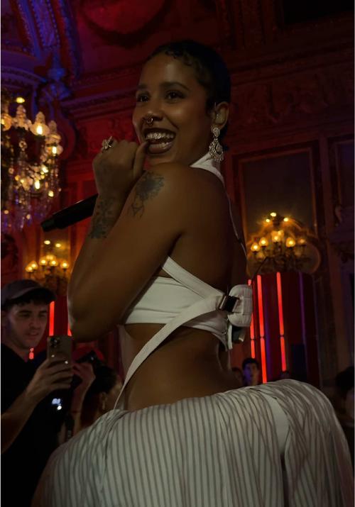 Post by carolinaherreraofficial