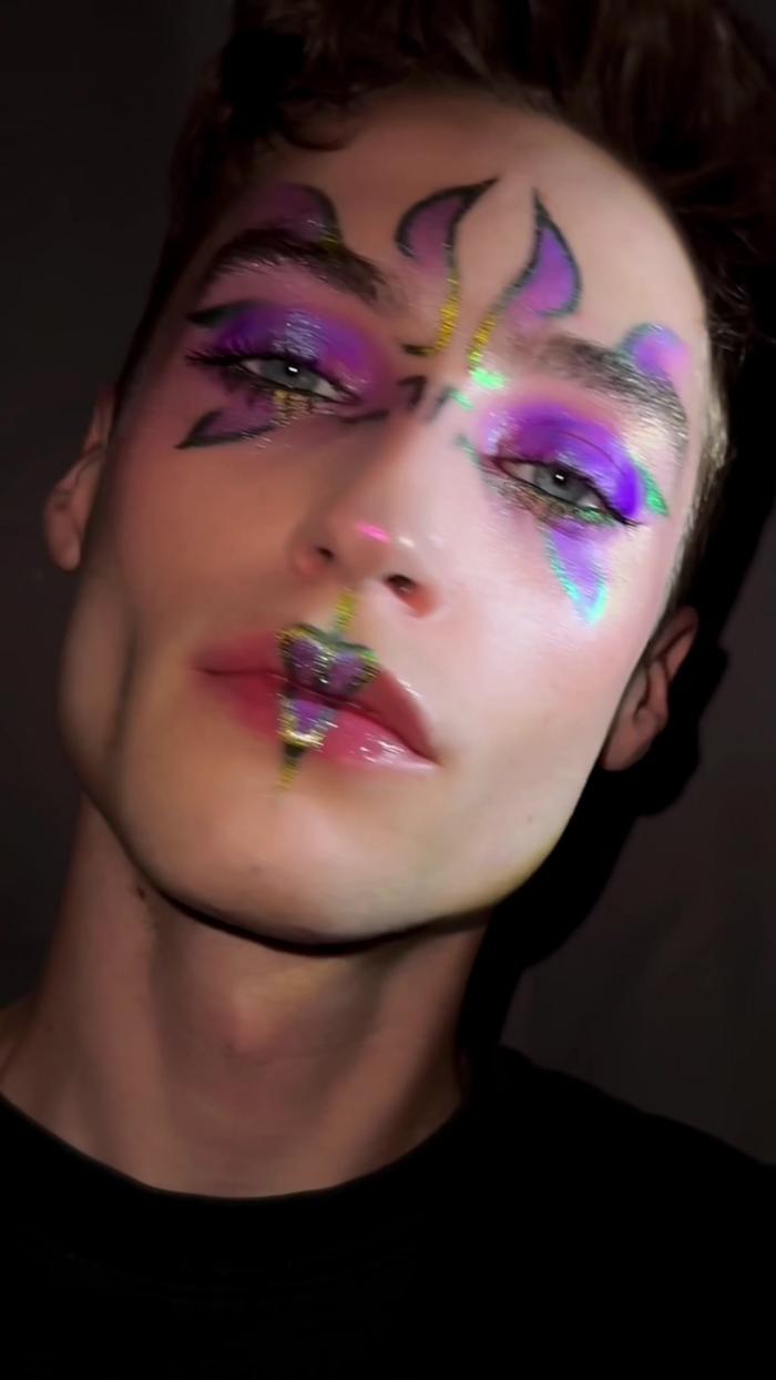 Kaleidos Makeup content